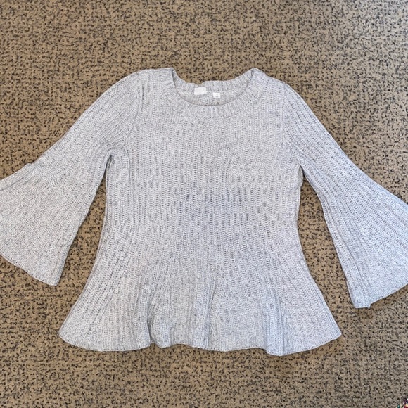 GAP Sweaters - COPY - Grey knit flare GAP sweater